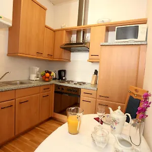 Apartamento Classic Apartment I Close To Main Station I 10 Minutes To Belvedere, Viena