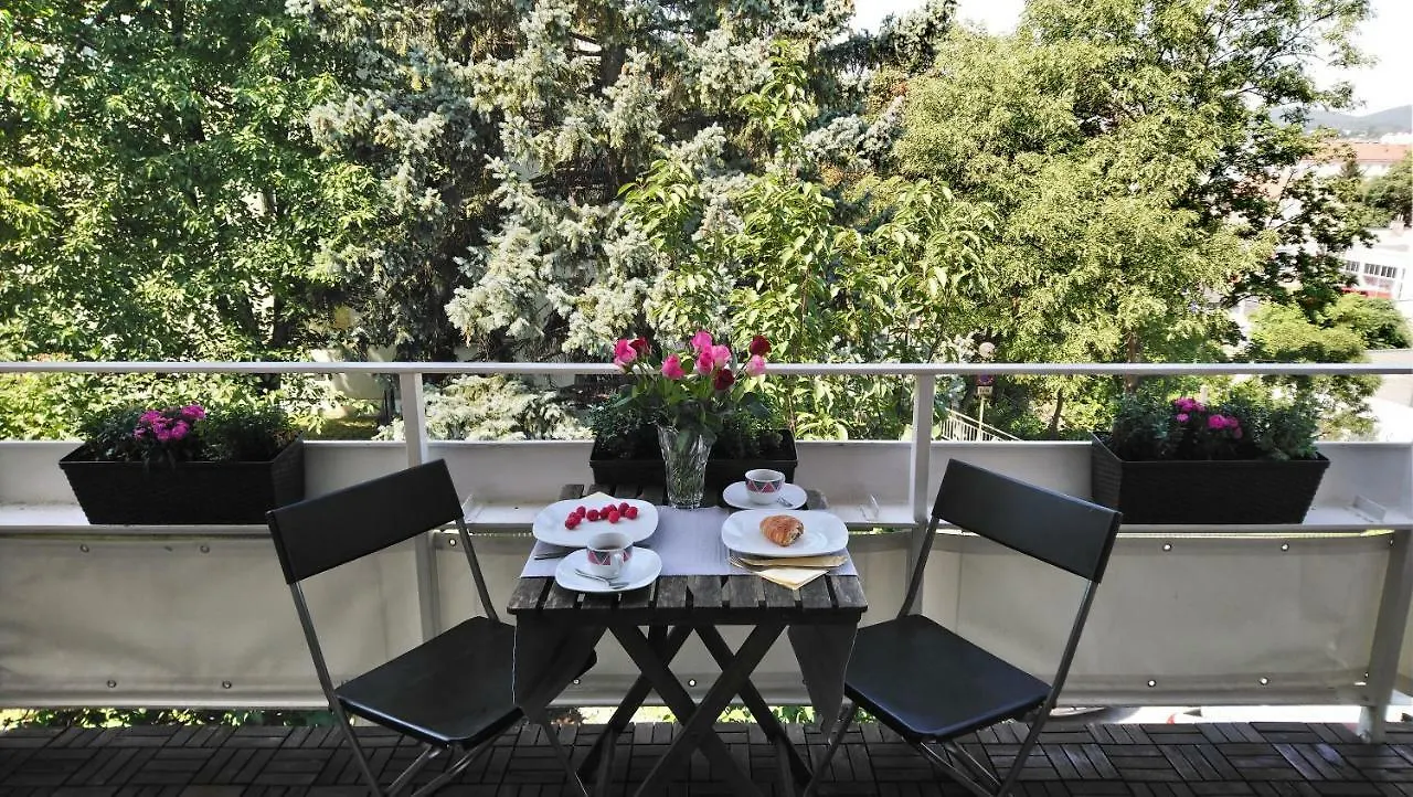 Cottage Apartment Vienna 0*,